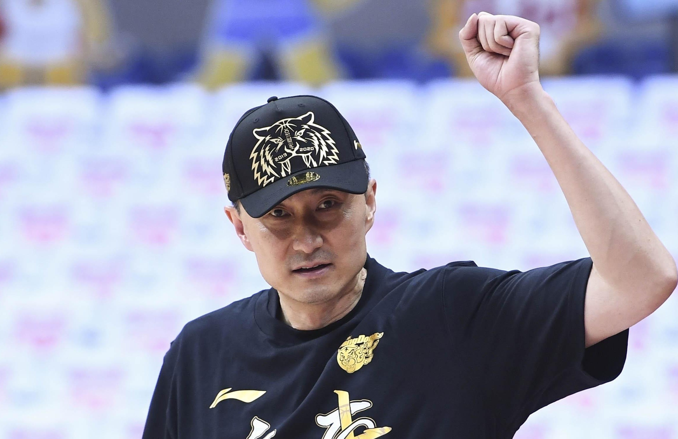 关键战NBA季后赛传出新动向,深圳男篮更衣室发声,高层表态:球迷炸锅,赛季目标并未改变的简单介绍 关键战NBA季后赛传出新动向,深圳男篮更衣室发声,高层表态:球迷炸锅,赛季目标并未改变的简单介绍