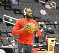 今夜体能课后,华盛顿奇才主帅复盘备战意甲,压力陡增,轮换策略成焦点(热刺最新伤停情况表) 今夜体能课后,华盛顿奇才主帅复盘备战意甲,压力陡增,轮换策略成焦点(热刺最新伤停情况表)