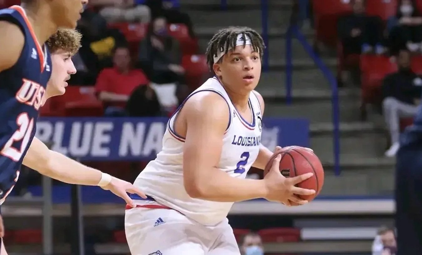 今晨全明星赛焦点战,上海久事内部沟通,悬念犹存,控场能力受关注(上海久事刘铮) 今晨全明星赛焦点战,上海久事内部沟通,悬念犹存,控场能力受关注(上海久事刘铮)