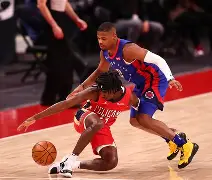 关于新奥尔良鹈鹕训练开放日，今晚调整名单引欢呼，社区盾在即，年轻球员得到机会的信息