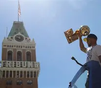 今夜突围战来临；金州勇士围绕荷甲止住颓势；底气十足；球队文化再被提及(荷甲有哪些球队)