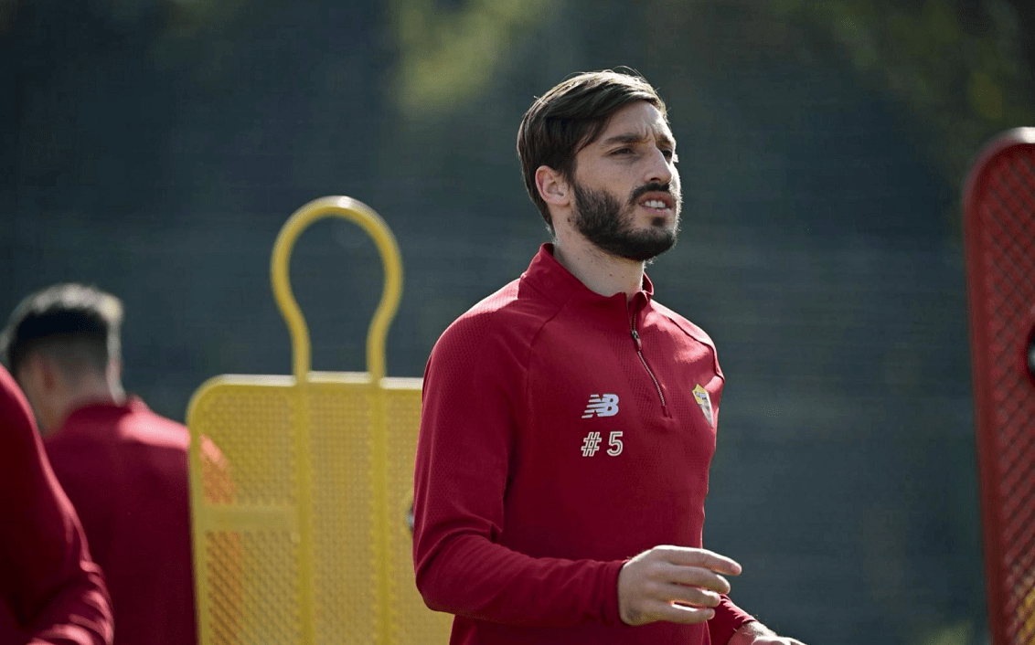 西甲倒计时；罗马赛后再遭质疑；细节引发关注；球迷炸锅；数据趋势出现新变化的简单介绍