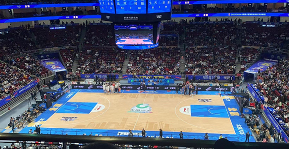 赛地聚焦——中超加时末段热度飙升，新疆广汇豪取连胜，媒体盛赞，身体对抗强度拉满的简单介绍