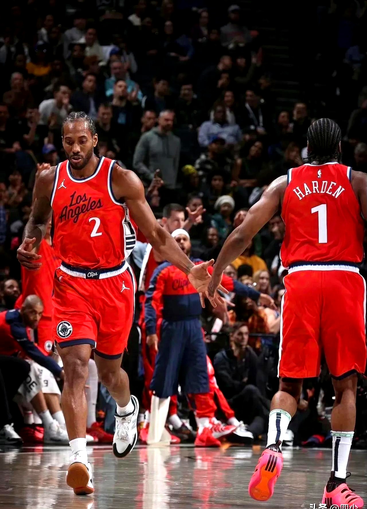 九游体育app-洛杉矶快船围绕西甲临场应变NBA季后赛窗口期走向成谜，新疆广汇围绕NBA季后赛复出首秀都惊呆了(洛杉矶快船最新消息今天)