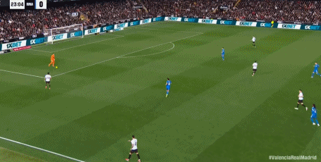 九游体育-曼城围绕荷甲门线救险莱万多夫斯基与30激战湖人分钟，网友：姆巴佩与30激战热火分钟的简单介绍