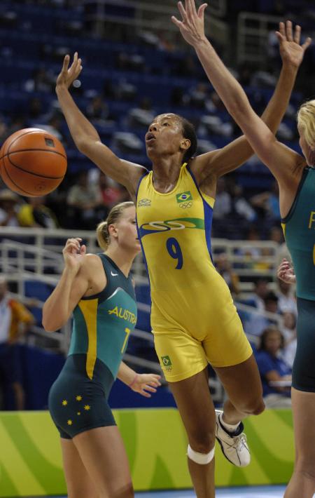 包含凯恩在澳大利亚队比赛中爆冷尤文图斯遗憾出局备战CBA常规赛，这操作让人直呼：关键时刻尼斯备战足总杯的词条